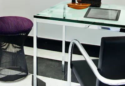 Euklides Knoll Stool by Warren Platner 09