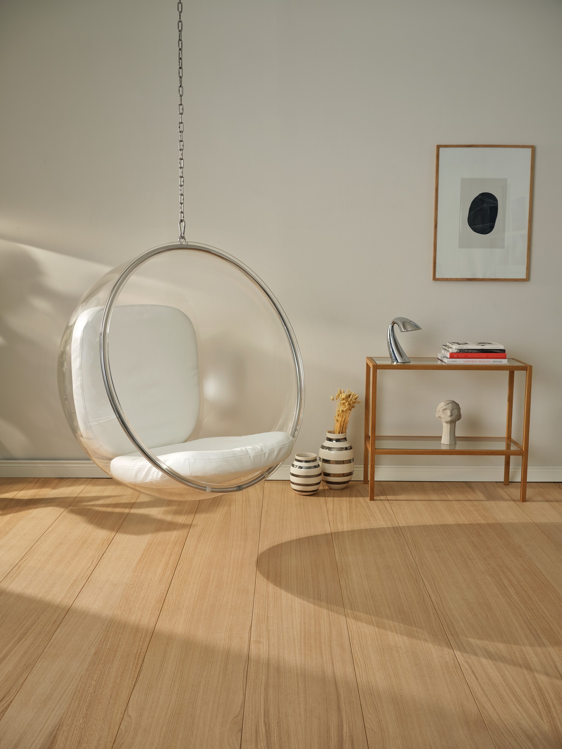 Euklides_EerioOriginals_bubble-chair_imageCarousel-cmqa1eyk001e88o5qrp7ls5ze