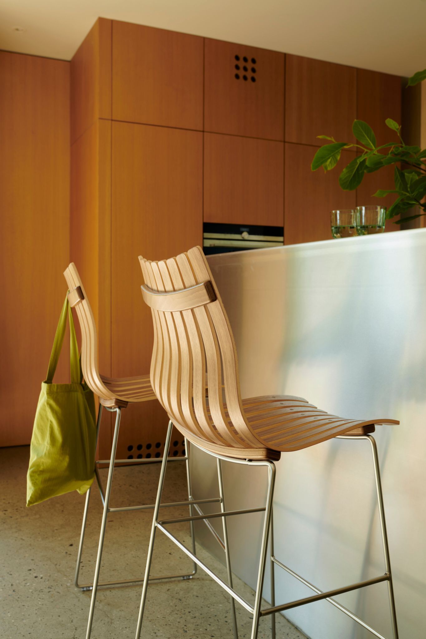 Scandia Bar Stool 75 cm