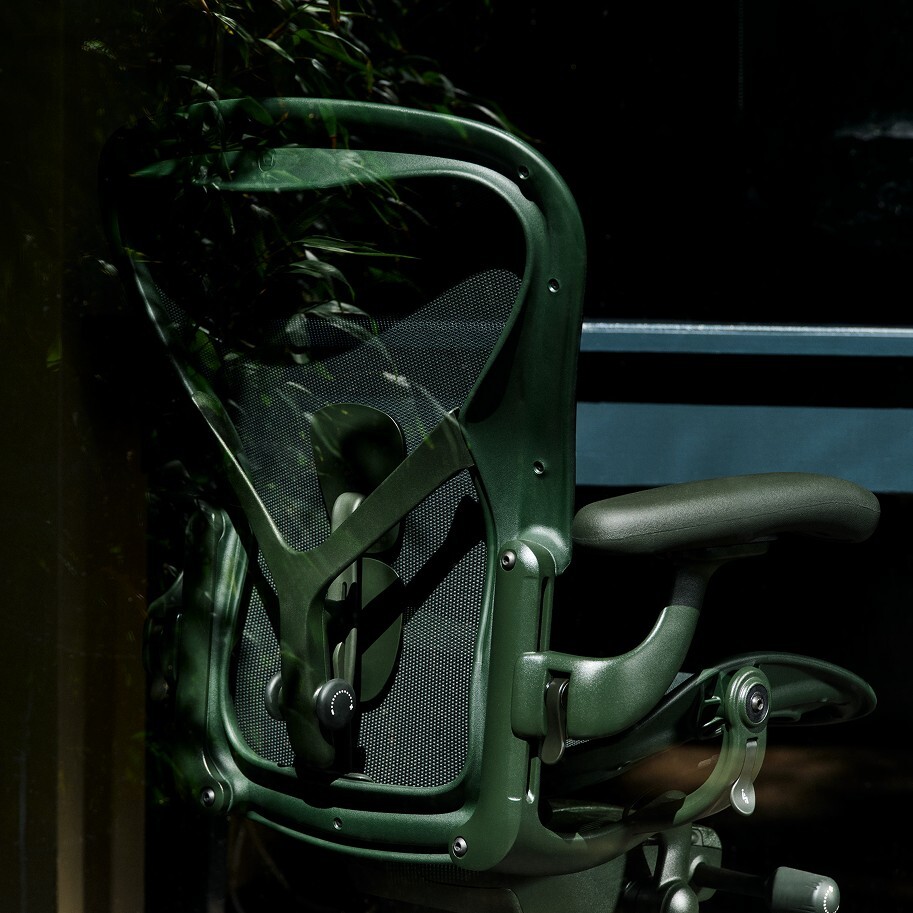 Euklides_HermanMiller_aeron-jasper_thumbnail-cmqtd5kjg00085bdoslisryqs