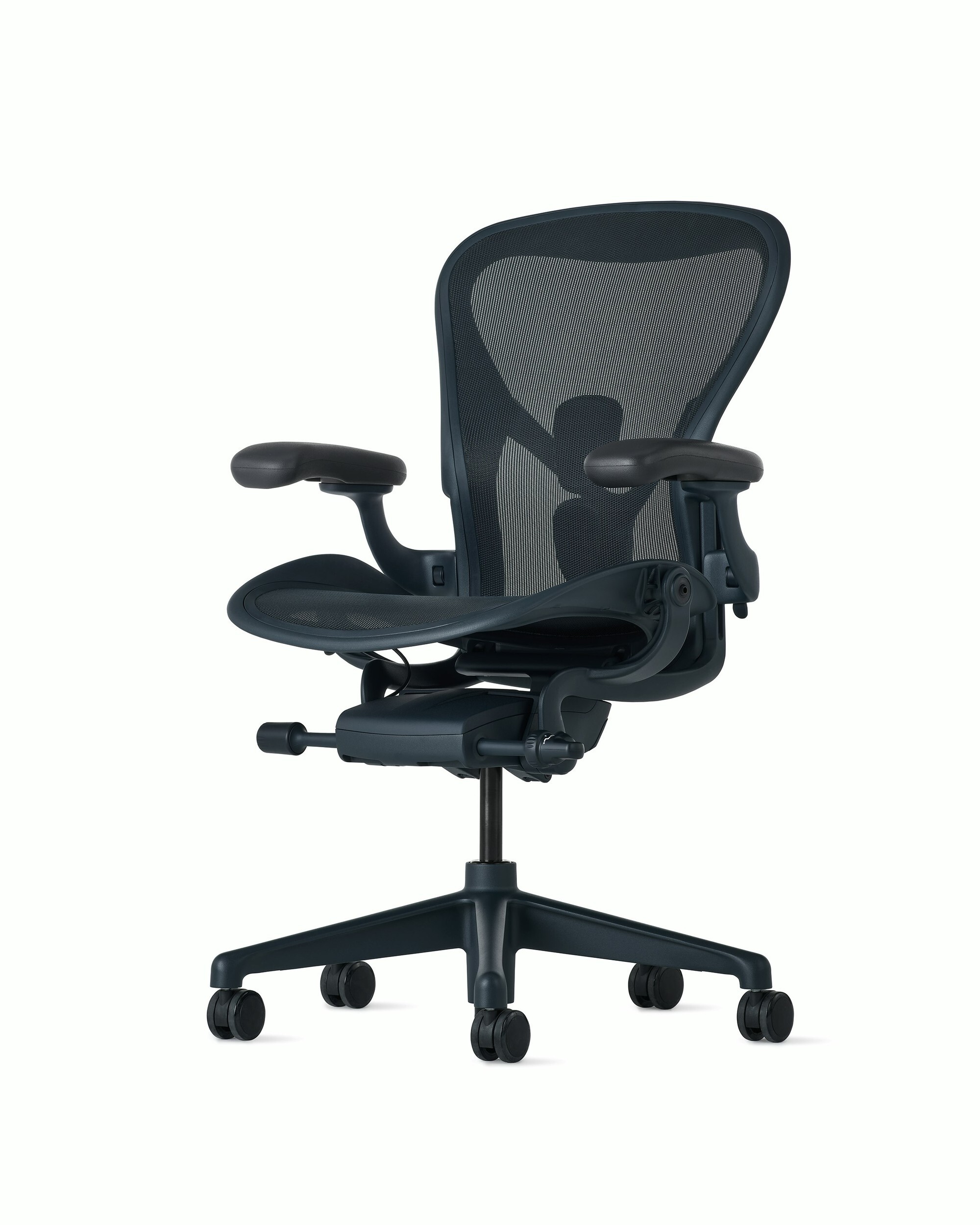 Euklides_HermanMiller_aeron-remastered-2_imageCarousel-cmqqo8aie009k5b8v53u1slvr