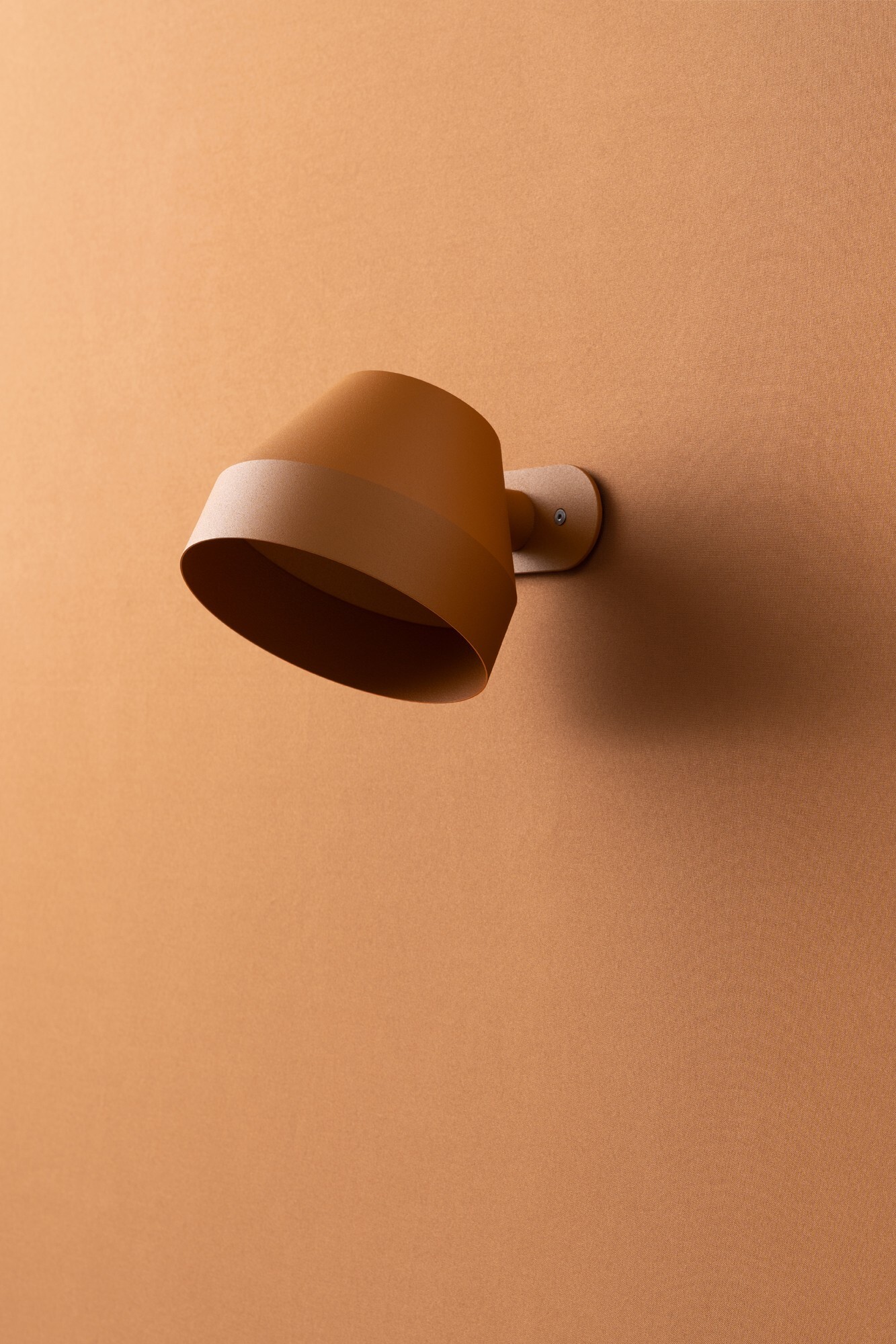 Euklides_Kouple_cap-wall_imageCarousel-0sx50m