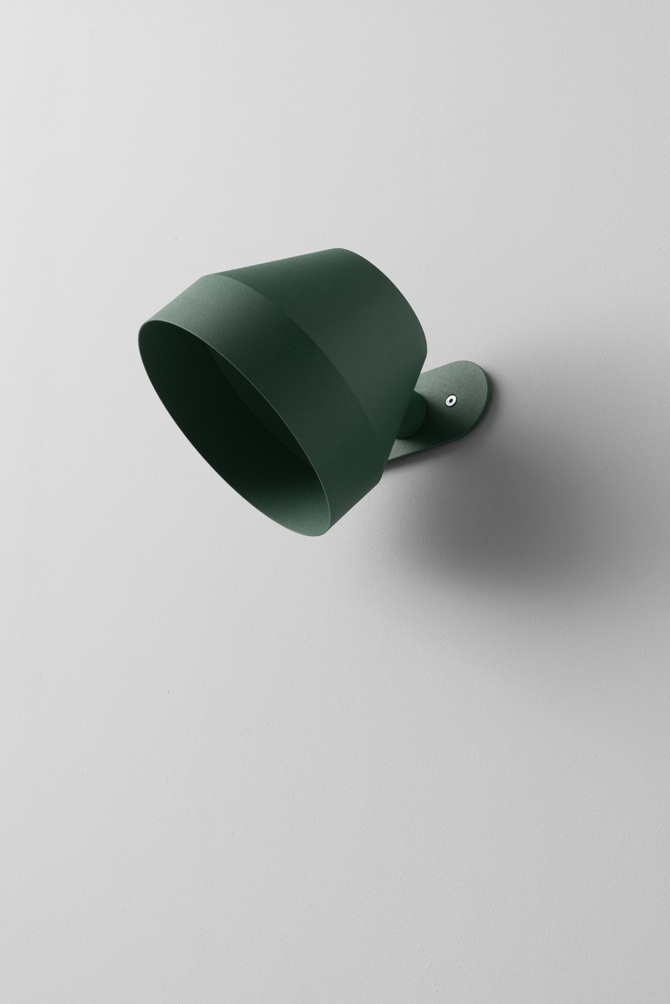 Euklides_Kouple_cap-wall_imageCarousel-0u0q7c