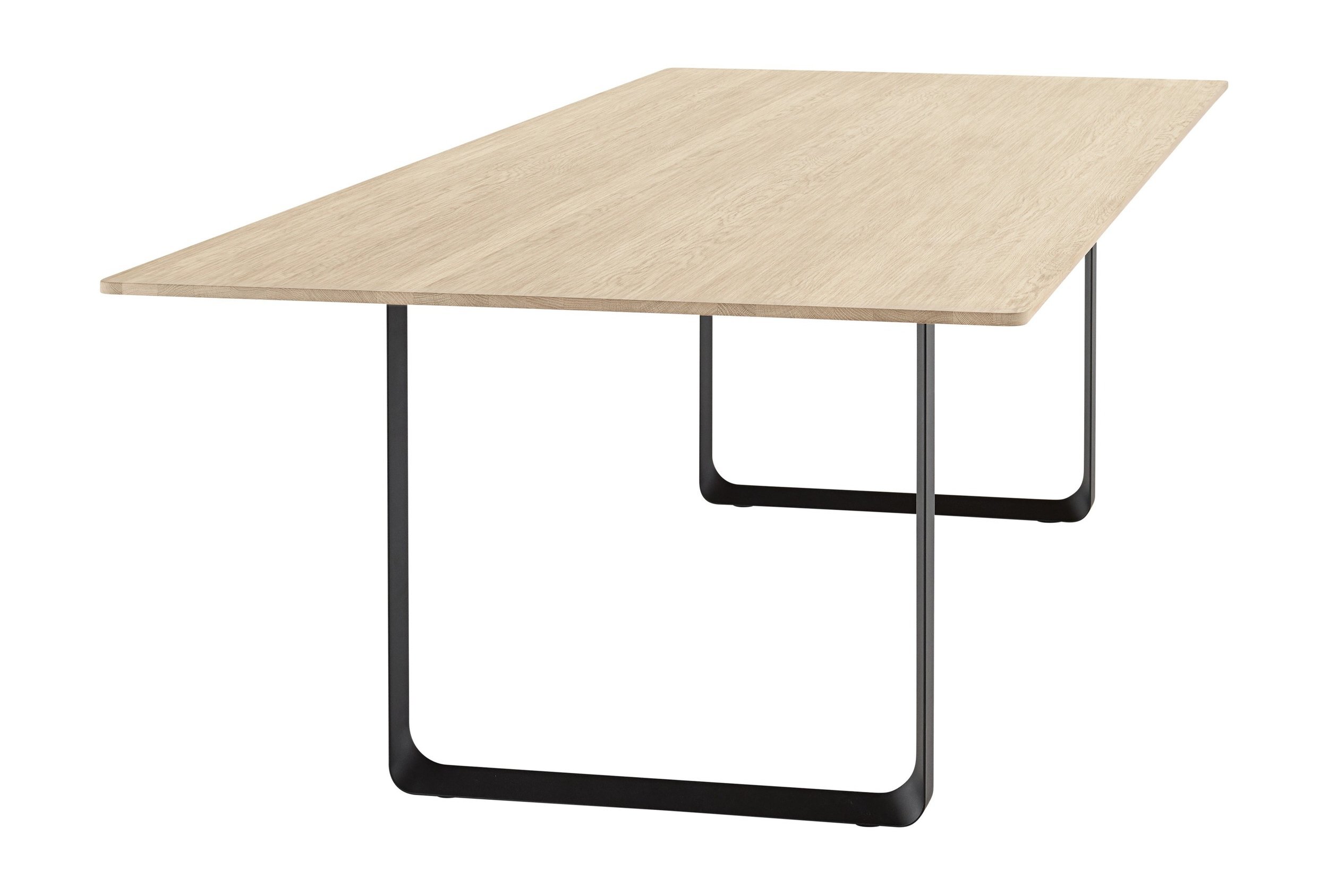 70/70 Table