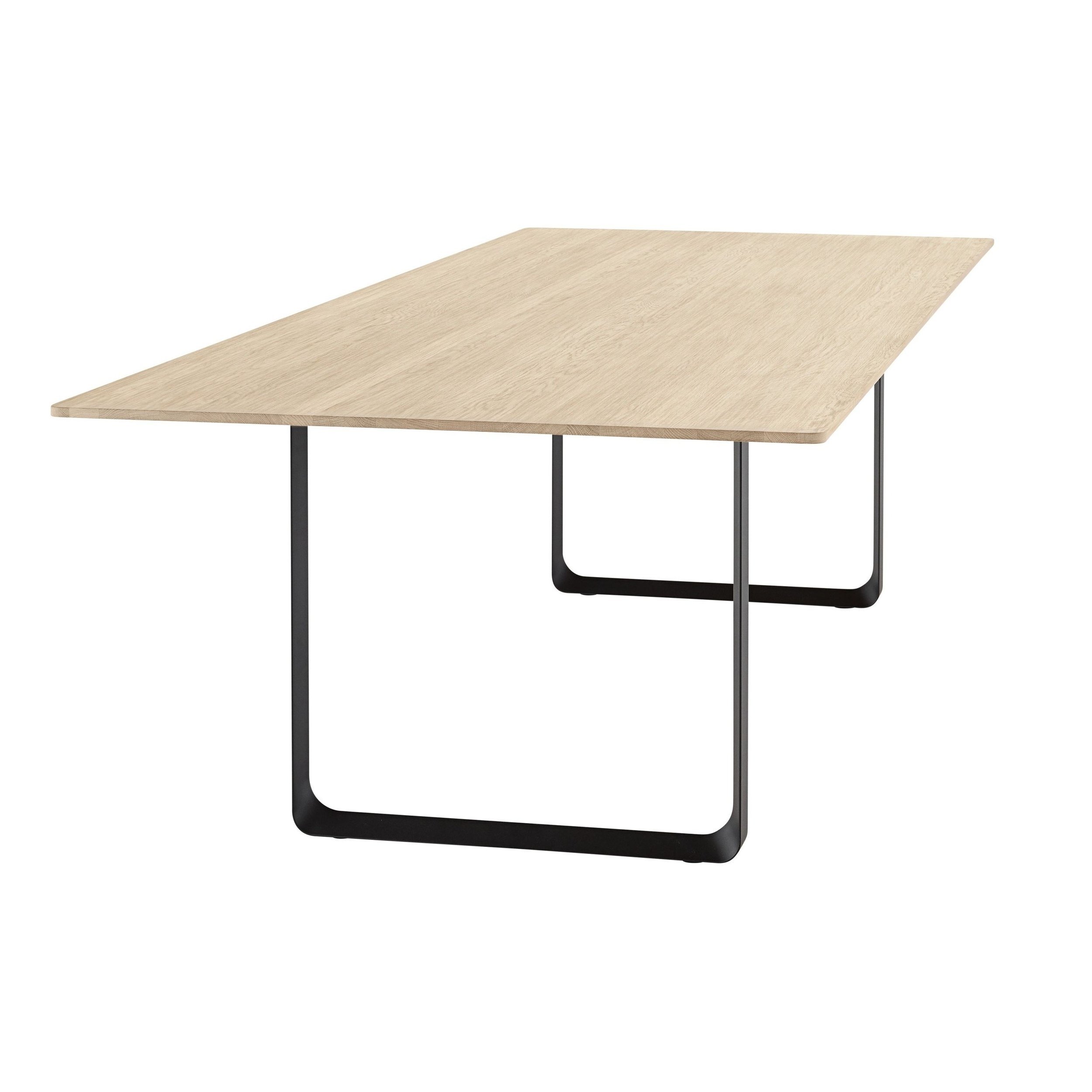 70/70 Table