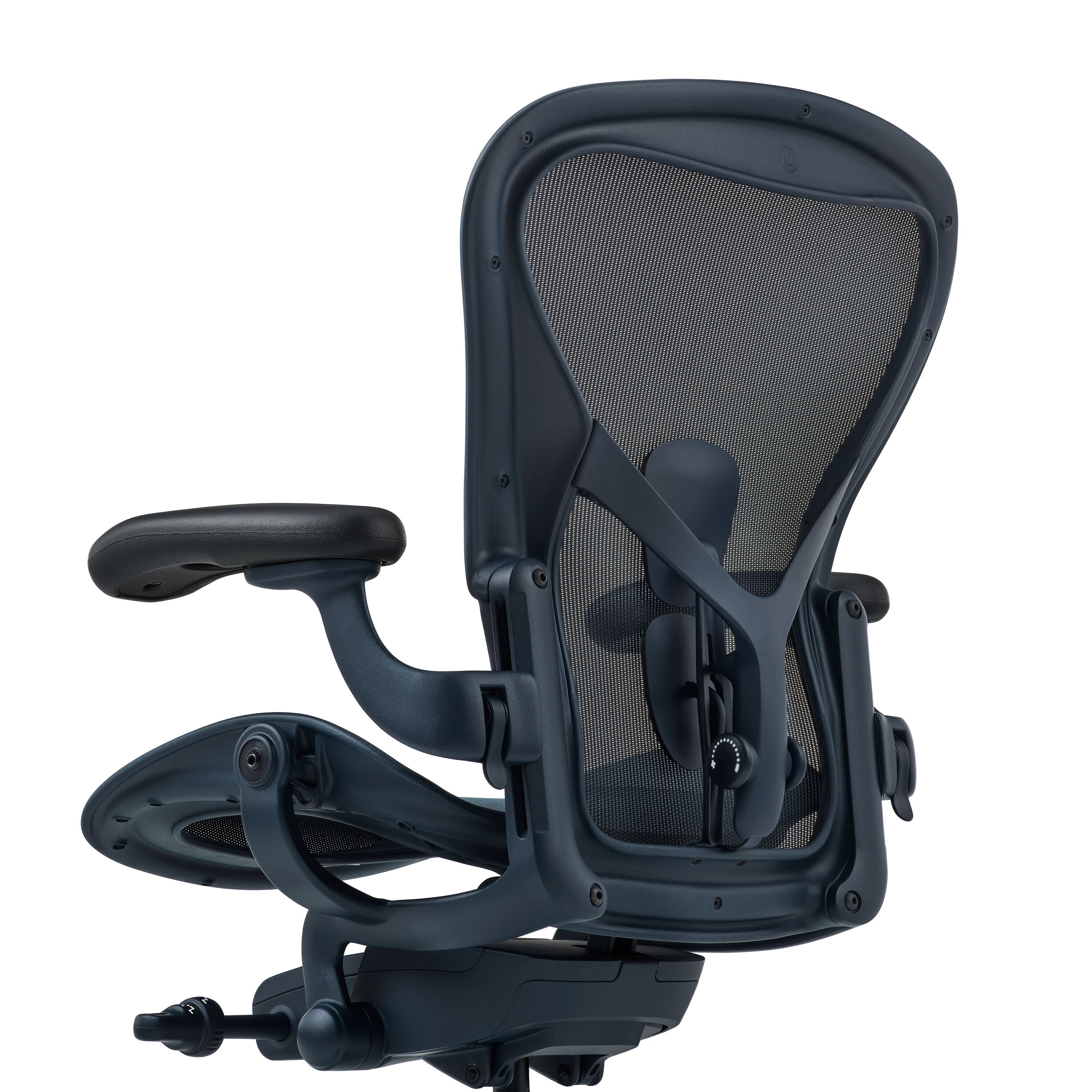 Euklides_Shared_aeron-far-farge_main-cmqrwd5al005d5bq9da51pf1y