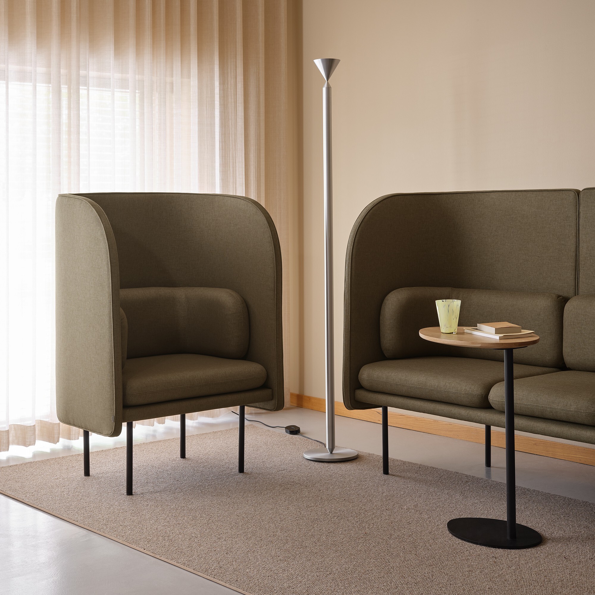 Euklides_Zilenzio_zilenzio-tune-armchair_gallery_01-mot3f2pf0qut